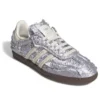 Adidas X Caroline Hu Samba OG „Satin Silver Metallic“